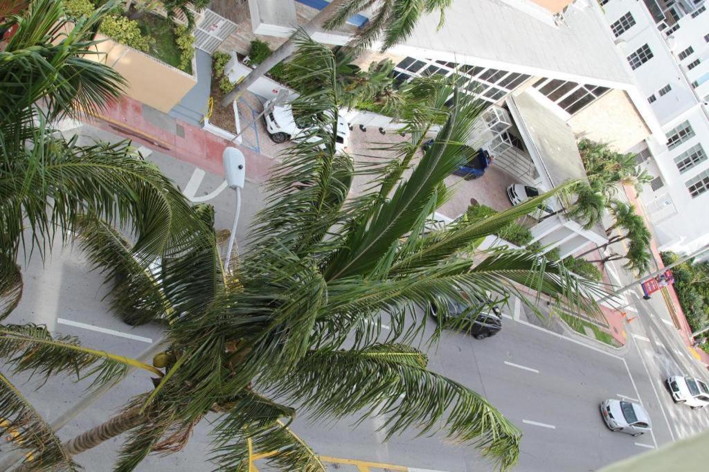 Ocean Spray Hotel Miami Beach Exterior foto